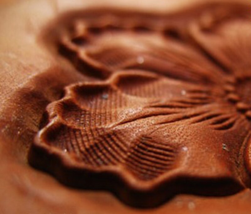 Flower pattern Hand-work unique leather working tools carving punches stamp craft leather with leather carving tools