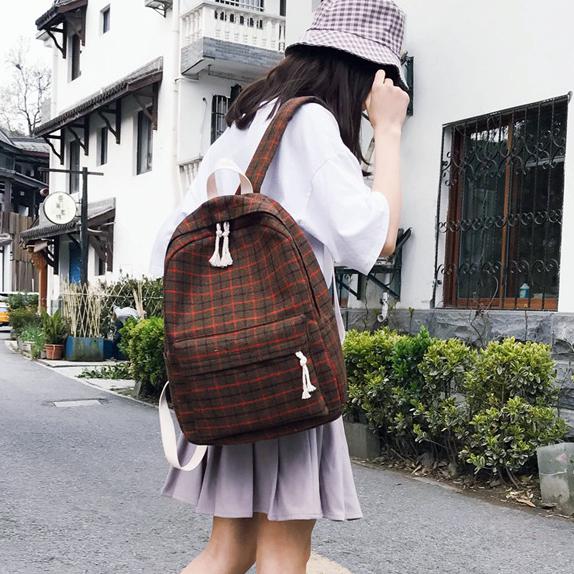 Japanese fresh canvas girl backpack female Korean School schoolbag female student Plaid Backpack: Brown 1set