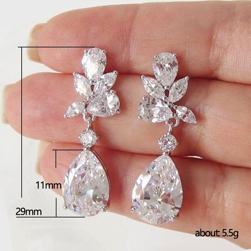 Huitan kristallen oorbellen met glinsterende zirkonia steentjes, elegante damesoorbellen in zilverkleur, trendy sieraden