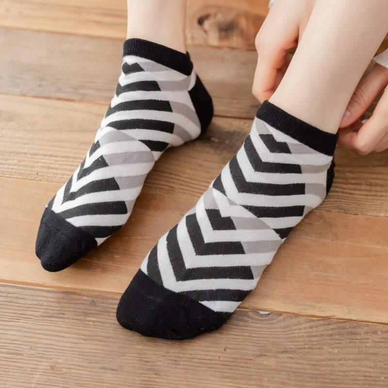 Calze da donna a righe bianche e nere da donna calze estive abbinate a letteratura e calze sottili in cotone artistico donna