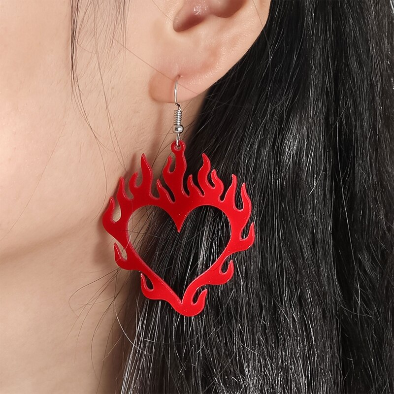 Vintage Acryl Hollow Vlam Oorbellen Mode Persoonlijkheid Overdreven Hart Dangle Earring Accessoire Voor Vrouwen