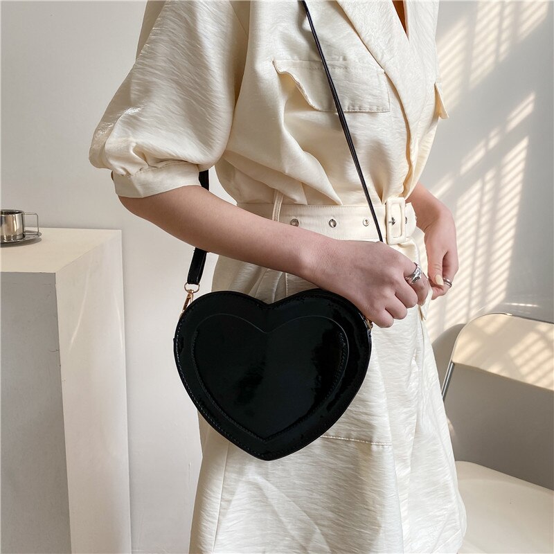Bolso de hombro pequeño de de lujo para mujer, bandolera de piel sintética con forma de corazón, bolso de mano de noche