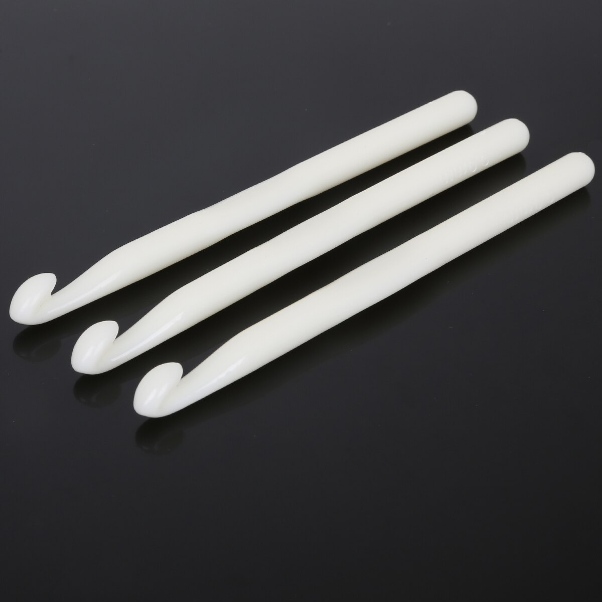 Gancho de ganchillo de plástico blanco para tejer, agujas de tejer, herramientas para suéter, accesorios para manualidades DIY, 3/4/5/6/7/8/9/10mm: 9mm 1pc