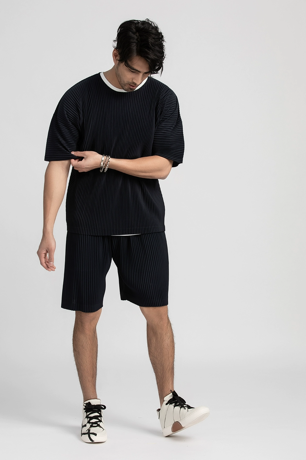 Miyake plisserade shorts för herrkläder lösa casual shorts sommarkläder för män gym sport shorts herrbyxor med dragsko