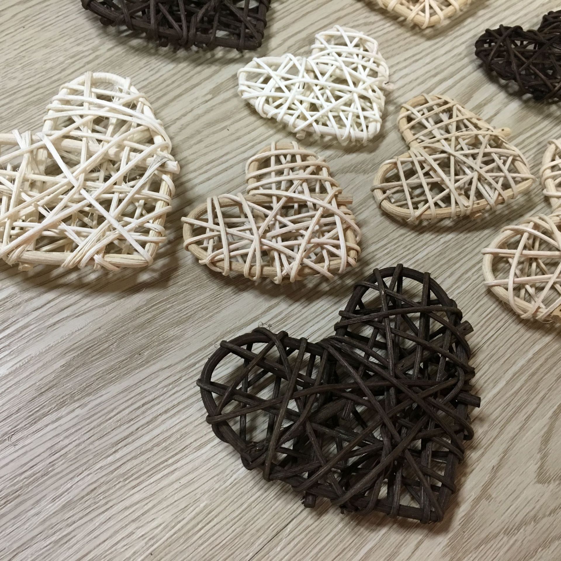 10pcs 7cm Rustic Grapevine Wreath Vine Heart Lightweight Wreath Pendant for Door Christmas Wall Wedding Decor