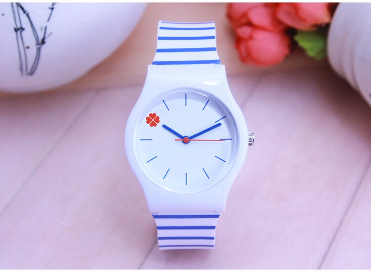 Nazeyt merk dameshorloge waterdicht quartzhorloge met klavertjevier wijzerplaat student kinderen jelly horloge dames siliconen polshorloge