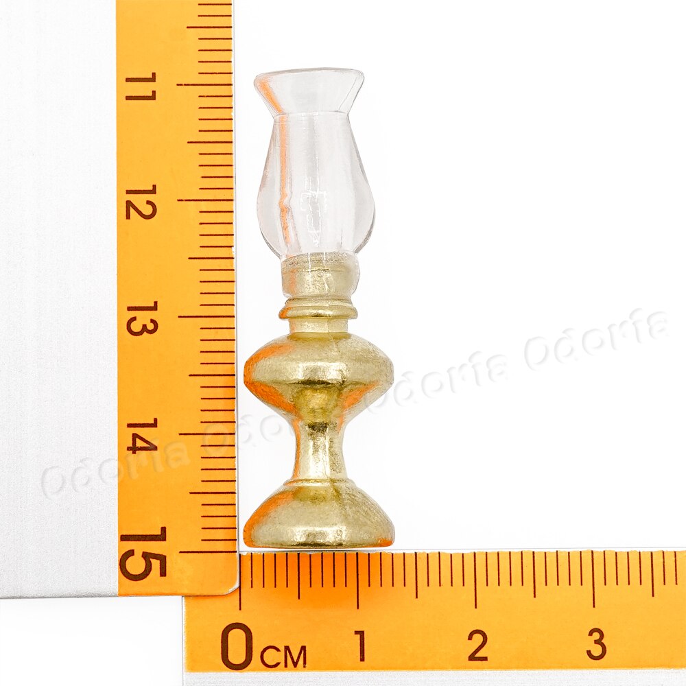 Odoria 1:12 in Miniatura in Metallo Dorato Cherosene Lampada di Illuminazione Da Tavolo Mobili Accessori Casa Delle Bambole Giocattolo Decorazione