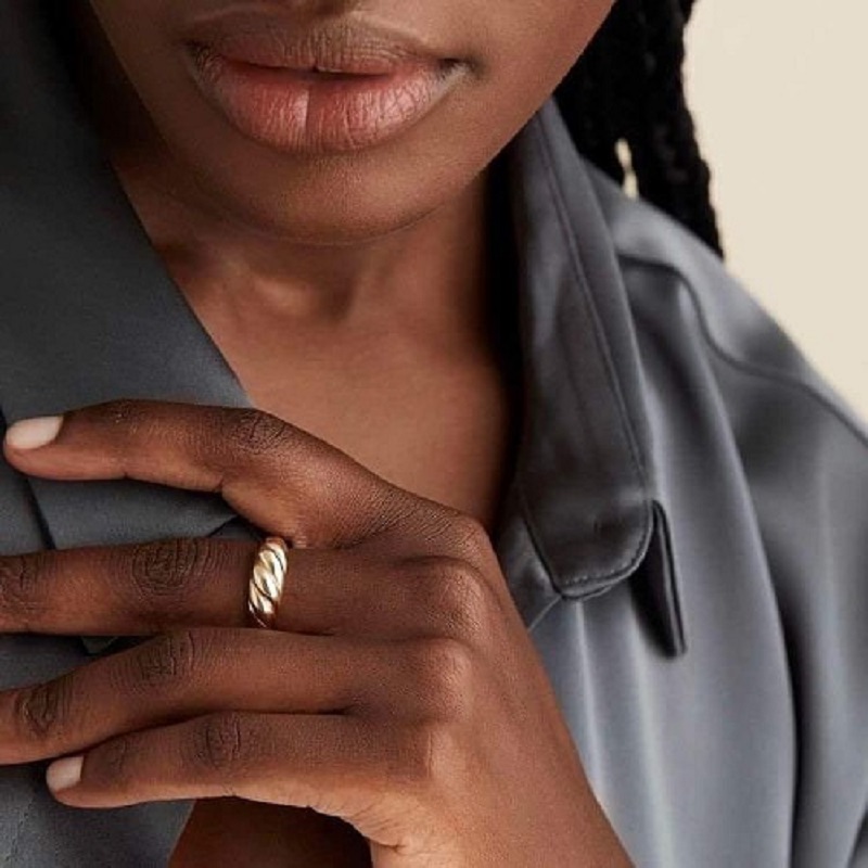 VQYSKO Croissant trenzado sello trenzado anillo de cúpula gruesa banda de estrella apilable para mujeres y hombres anillo de boda llamativo minimalista