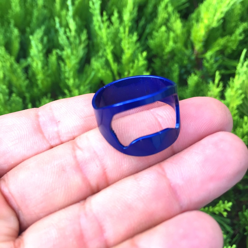 Abridor de garrafa criativo de aço inoxidável, 22mm, portátil, formato de anel, abridor de cerveja, ao ar livre, edc, cozinha doméstica, dropshipping: Azul