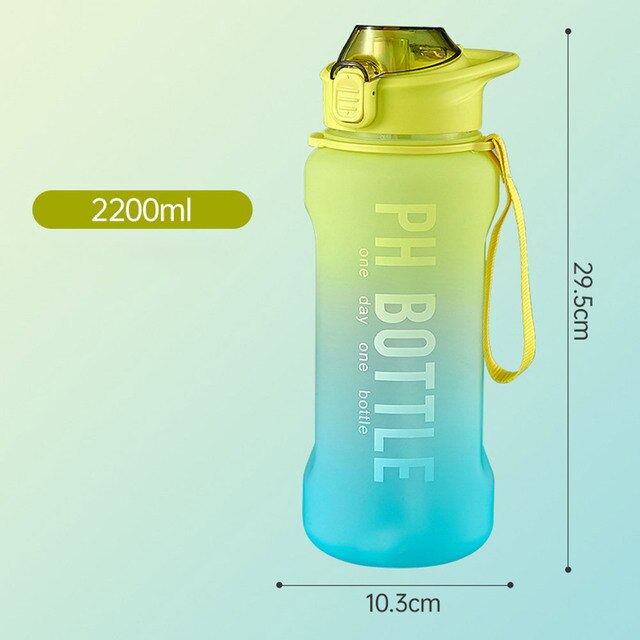2200Ml Sport Fitness Ruimte Cup Kleurverloop Draagbare Fitness Water Fles Grote Capaciteit Fitness Draagbare Handvat Water Fles: Yellow
