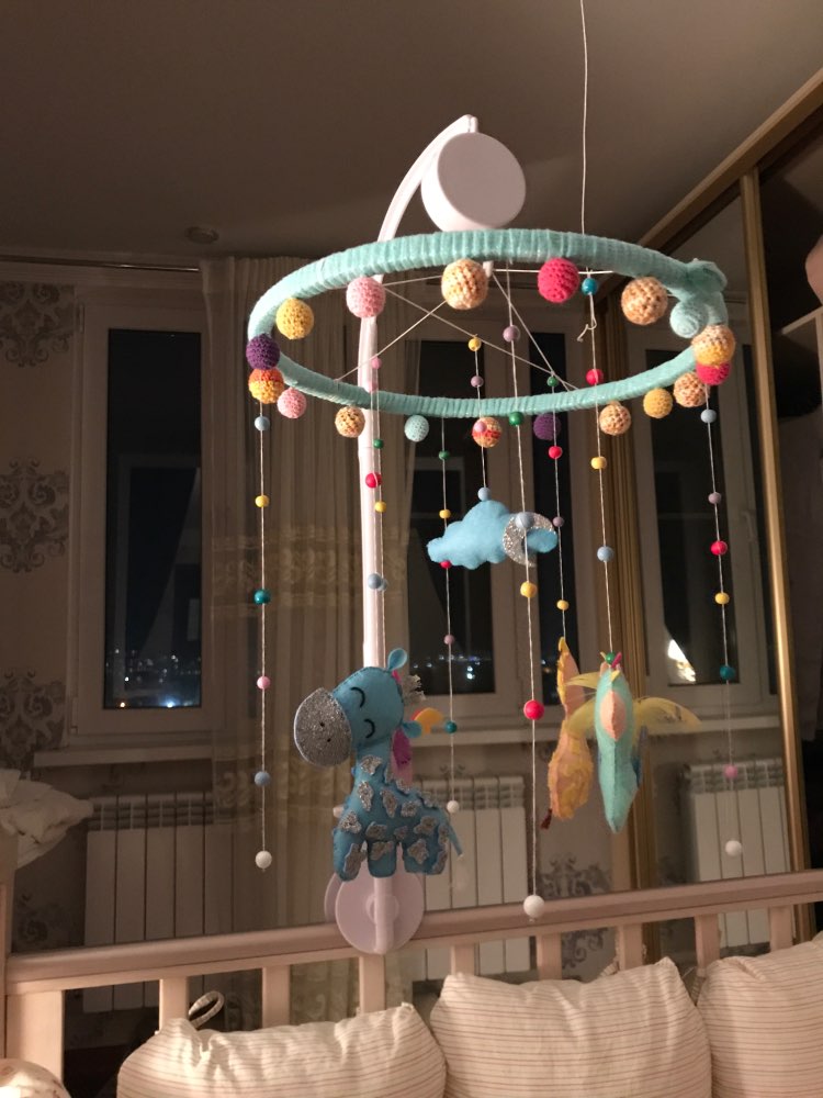 Baby spielzeug Weiß Rasseln Halterung einstellen Baby Krippe Handy, Mobiltelefon Bett Glocke Spielzeug Halfter Arm Halterung Wind-hoch Musik Kasten