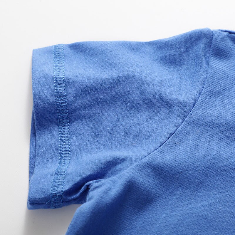 T-shirt manches courtes homme | Estival et décontracté, en coton, avec appliques, morrus, et manches courtes