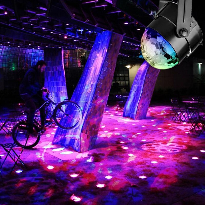 Sound Activated Roterende Disco Party Bal Strobe Lights 3W Rgb Led Podium Verlichting Voor Kerst Thuis Ktv Xmas Wedding tonen