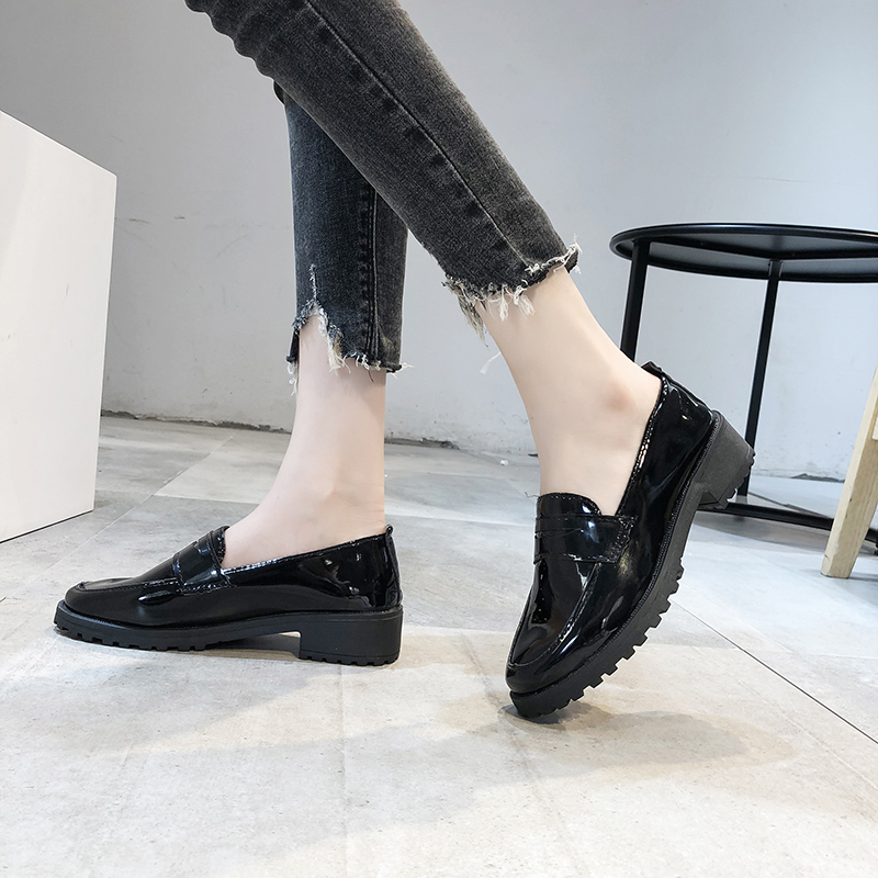 Patent Leather Oxfords Women Shoes Flats Slip on British Style Ladies Shoes Solid Black Thick Bottom Platform Shoes Woman