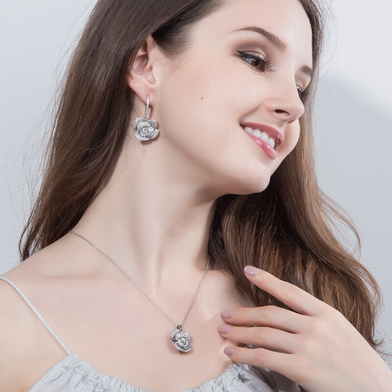 ThreeGraces di Cerimonia Nuziale di Modo Del Partito Dei Monili Zircone Cubico Micro Pavimenta Big Ciondola Fiore della Rosa Degli Orecchini Della Collana Imposta Per Le Signore JS096