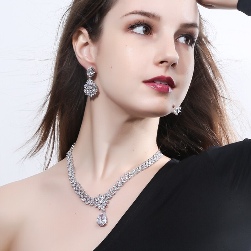 ThreeGraces glänzend CZ Kristall Weiß Gold groß Baumeln Hochzeit Ohrring Und Halskette charmant Braut Kostüm Schmuck einstellen JS079