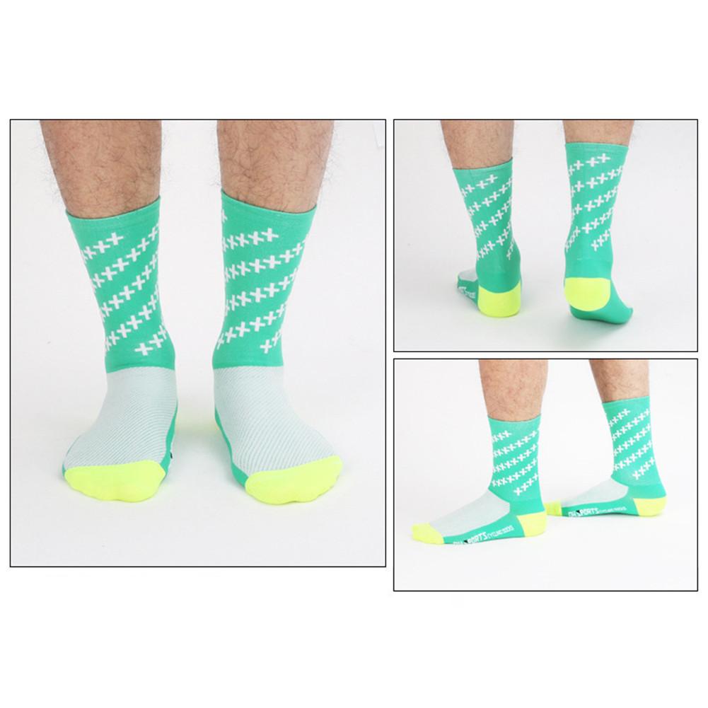 Ausverkauf Radfahren Socken Atmungsaktiv Wicking Füße Schutz Socken Nylon draussen Rennrad Reiten Socken Fahrrad Ausrügestochen