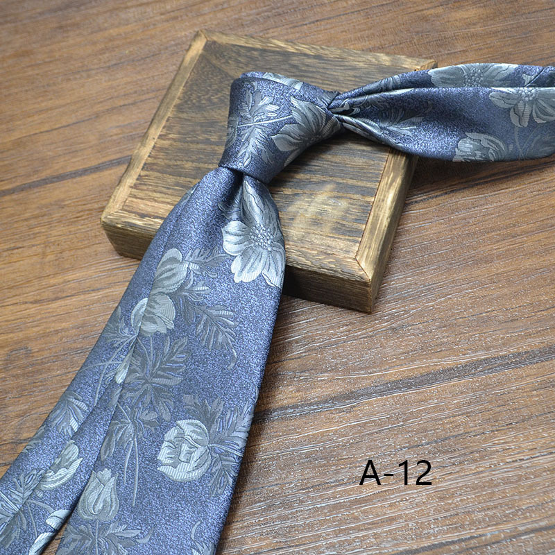 Nueva corbata clásica de poliéster de 8cm para hombre, corbata Retro de negocios con flores Jacquard, patrón de pescado, corbata marrón y negra, accesorios para de boda: Plata