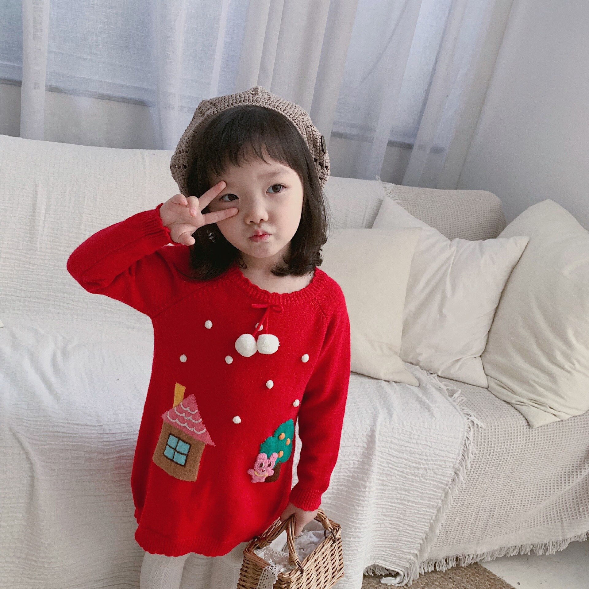 Della ragazza a mano agganciato palla di pelo genitore del maglione del bambino del maglione della ragazza bambini maglioni del bambino del maglione del vestito
