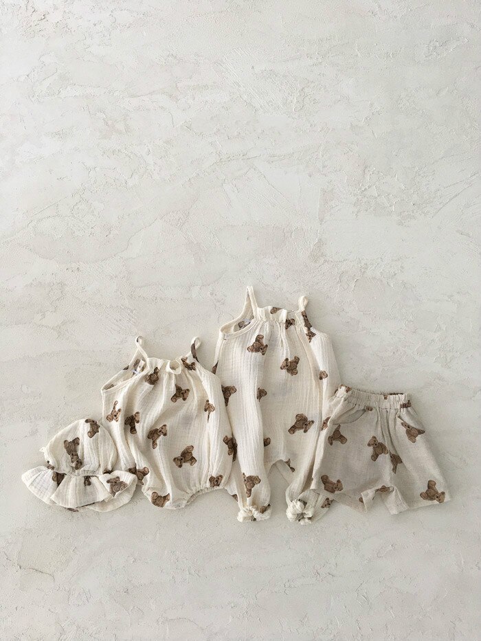 Novo macacão de urso para bebês, verão, 2021, macacão de algodão para crianças pequenas, calças com alça, estampa fofa de urso, calças de bebê menina