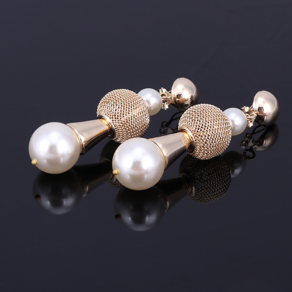 Frauen Simulierte Perlenschmuck Sets Gold Farbe Anhänger Hochzeit Zubehör Ohrringe Armbänder Halskette