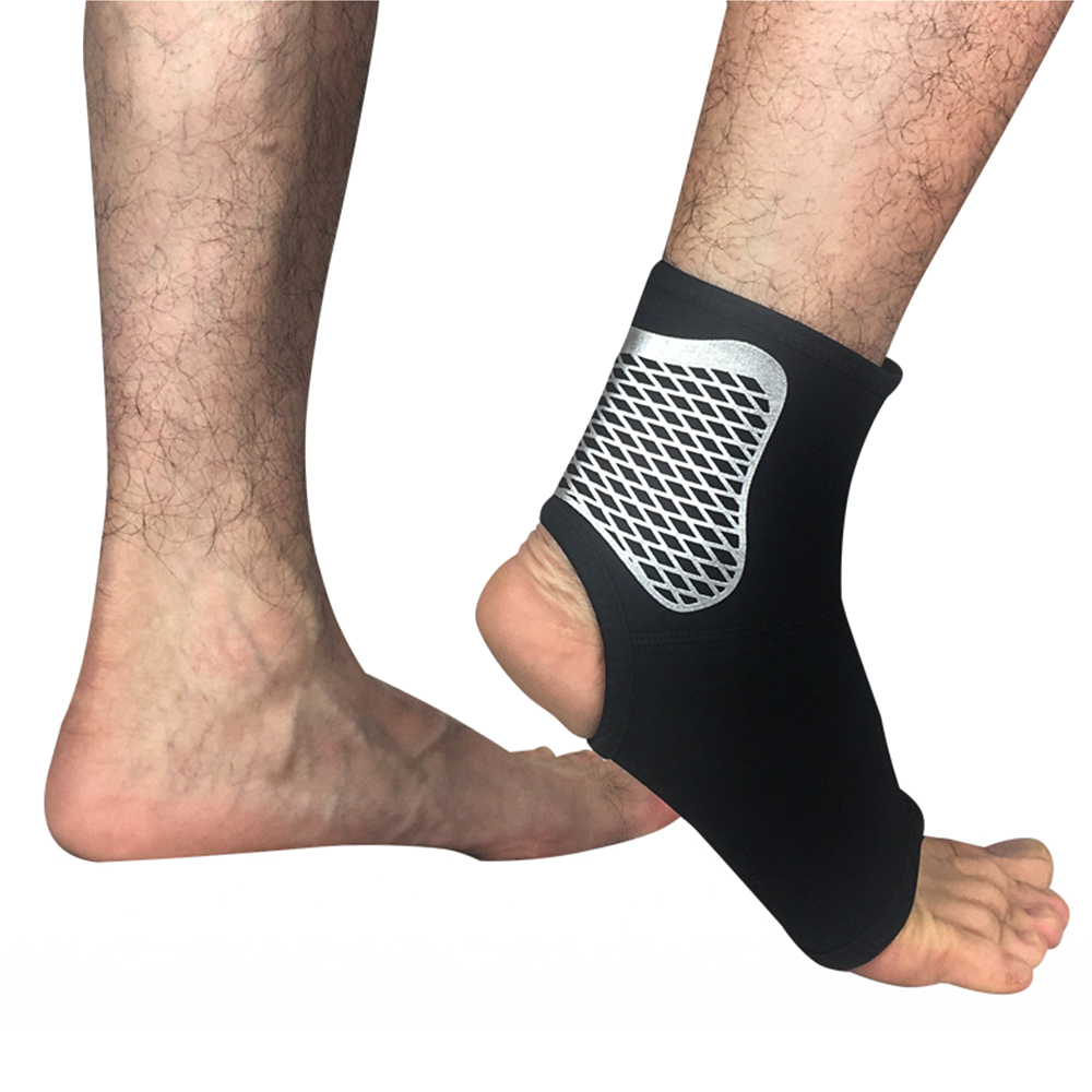 1 stk elastisk nylonstrop ankelstøttebøjle badminton basketball fodbold ridning taekwondo fitness hælbeskytter: Sort / L