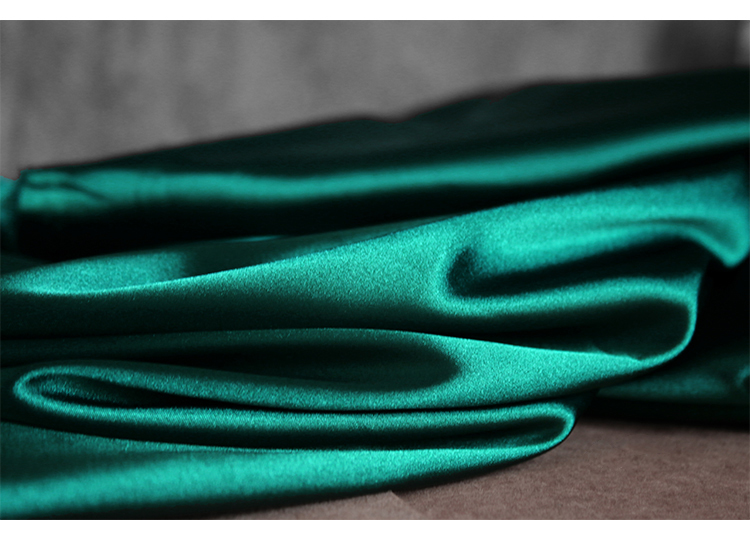 Sortgrøn silkeagtig satin 130cm bredde høj kvalitet kjole kjole silke diy skovgrønt stof  cg068
