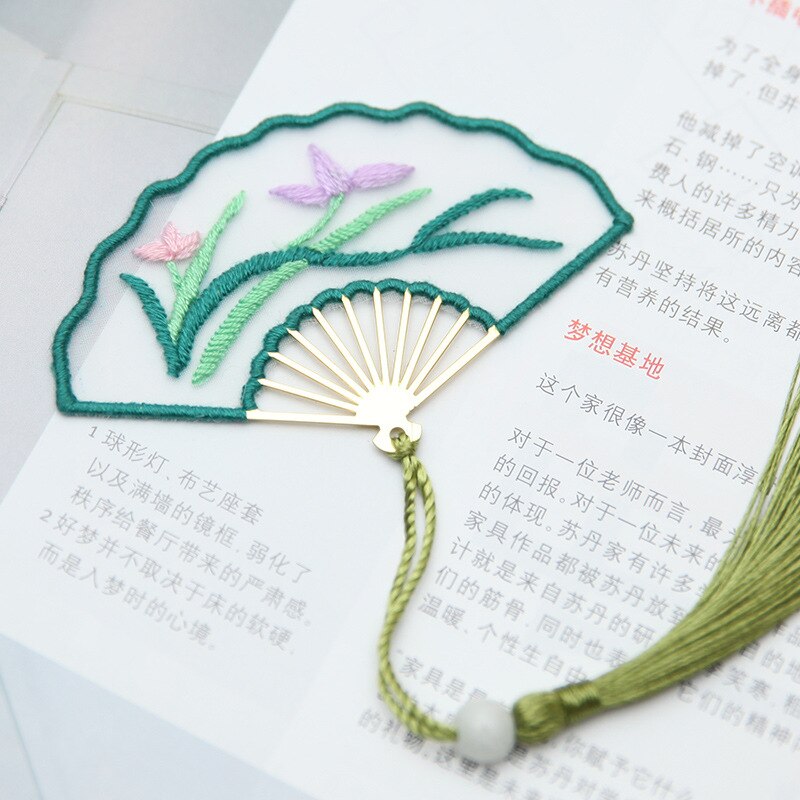 Chinese Bookmark DIY Flower Embroidery Kit Handmade Needlework Cross Stitch Handwork Art Sewing Craft Unfinished: 7 / with plastic hoop