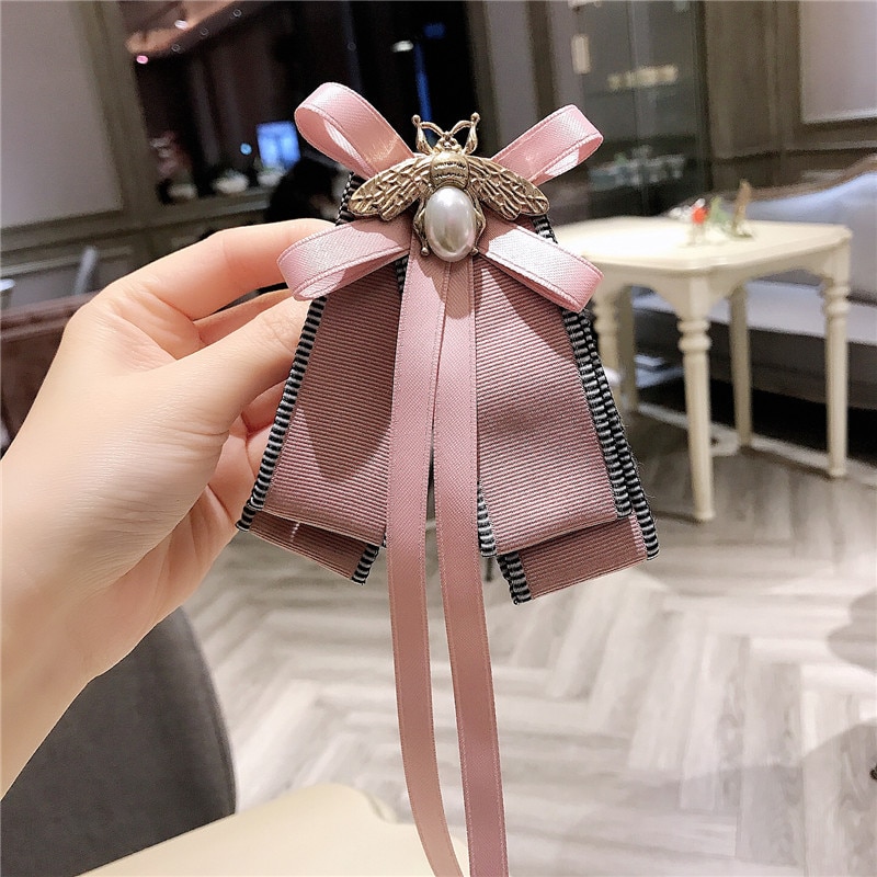 Korean High Grade Ribbon Pink Bow Brooches Bee Bowknot Collar Pins Shirt Necktie Accessories Corsage Brooches for Women Jewelry