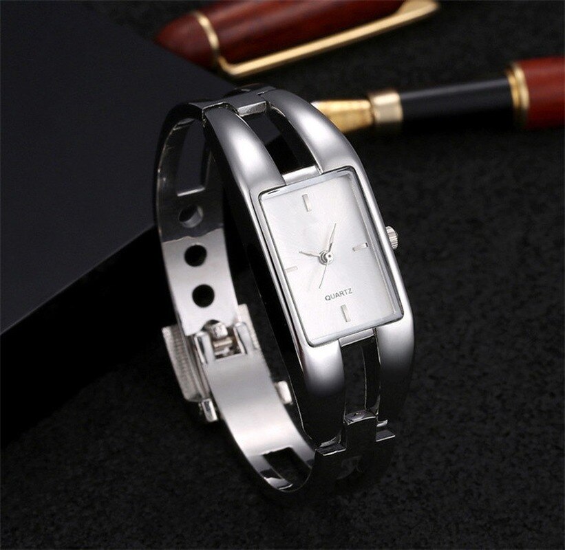 Luxe Vrouwen Horloge Armband Quartz Horloges Hollow Slim Band Womens Bangle Horloges Relogio Feminino Beauty Klok