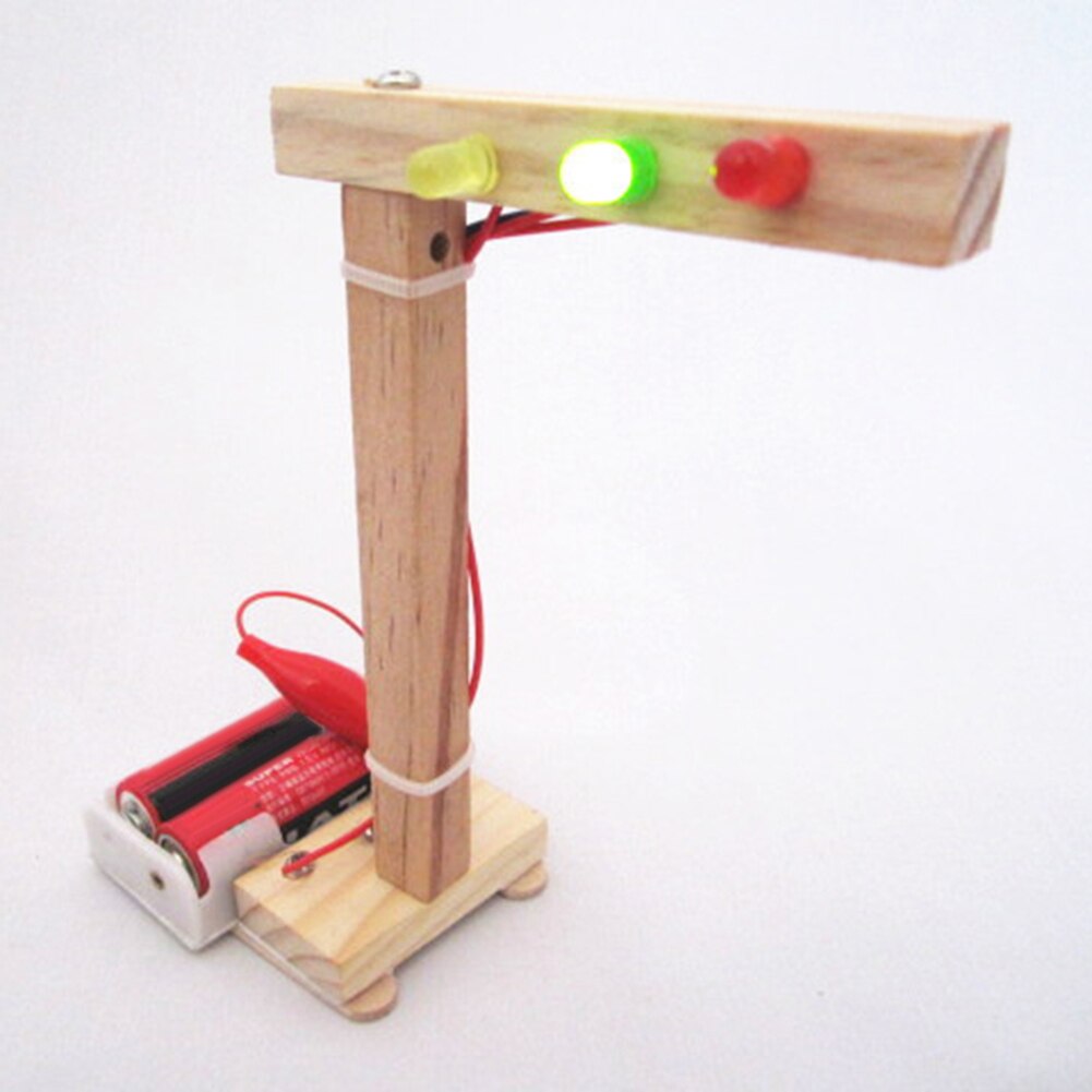 Diy monterade trä trafikljus modell diy monterade modell teknik vetenskap experiment pedagogisk leksak för barn