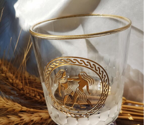 Pasabahce Water Decorative Shaped Gold Plated Side Whiskey Glass Gemini Sign Engraved