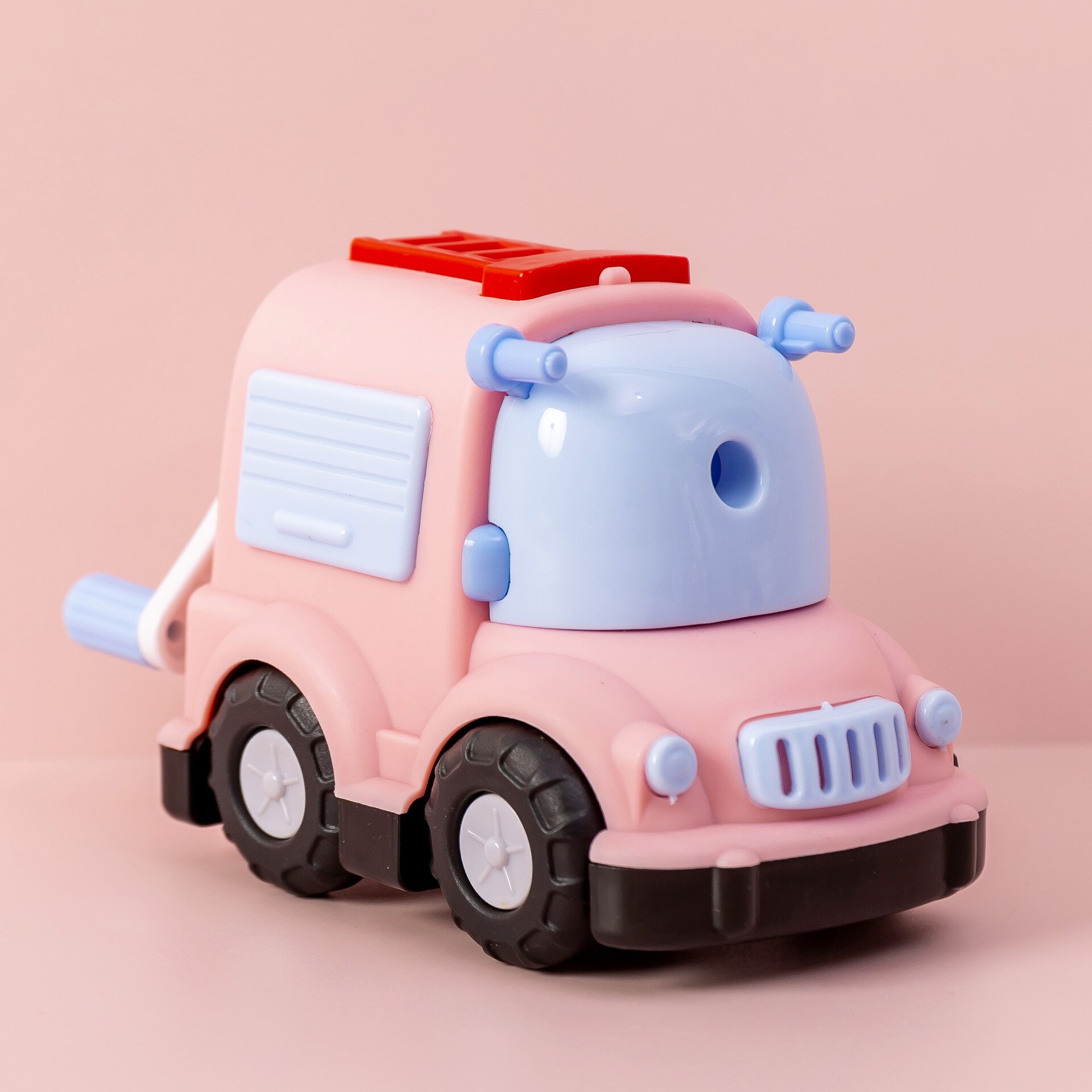 Sacapuntas automático con forma de coche de dibujos animados para estudiantes, papelería, bonito sacapuntas: Rosa