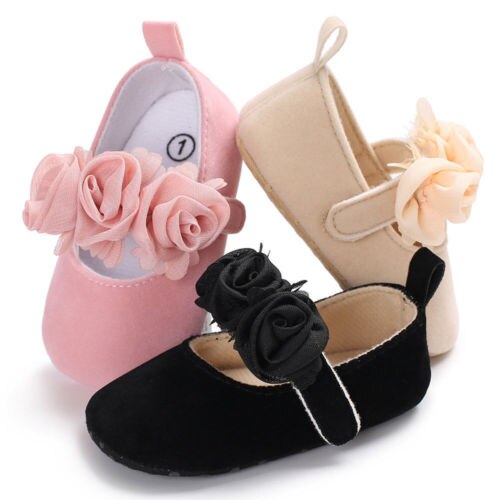 2018 Bebê Menina Sapatos Da Criança Menina Sapatos Berço Mocassins Floral Infantil Macio Único Bebê Sapatos de Couro Anti-slip Rebanho sneakers