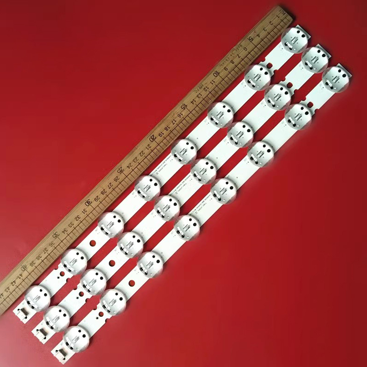 Tira retroiluminação LED 8LED Para 43UK6500AUA 43UK6500PSA 43UK6520PSA 43UK6310PSE 43UK6510PSF 43UK6500PLA 43UK6950PLB 43UK6750PLD