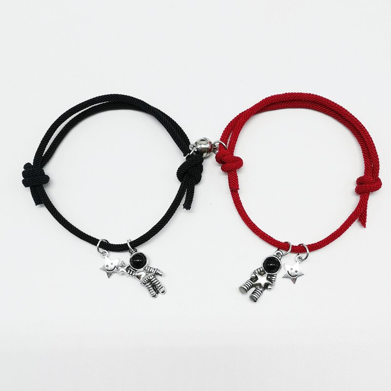 2Pcs/set Couple Bracelet Magnetic Attraction Bracelet Friendship Rope Bracelet Cute Star Astronaut Bracelet for Women: black red silver