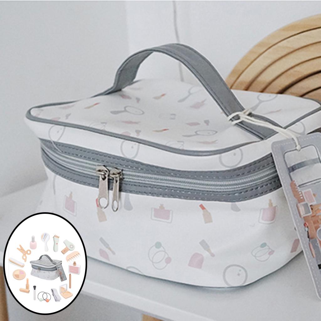 Mädchen in einem holzsimulationsspiel, in dem sie ihre rolle spielen