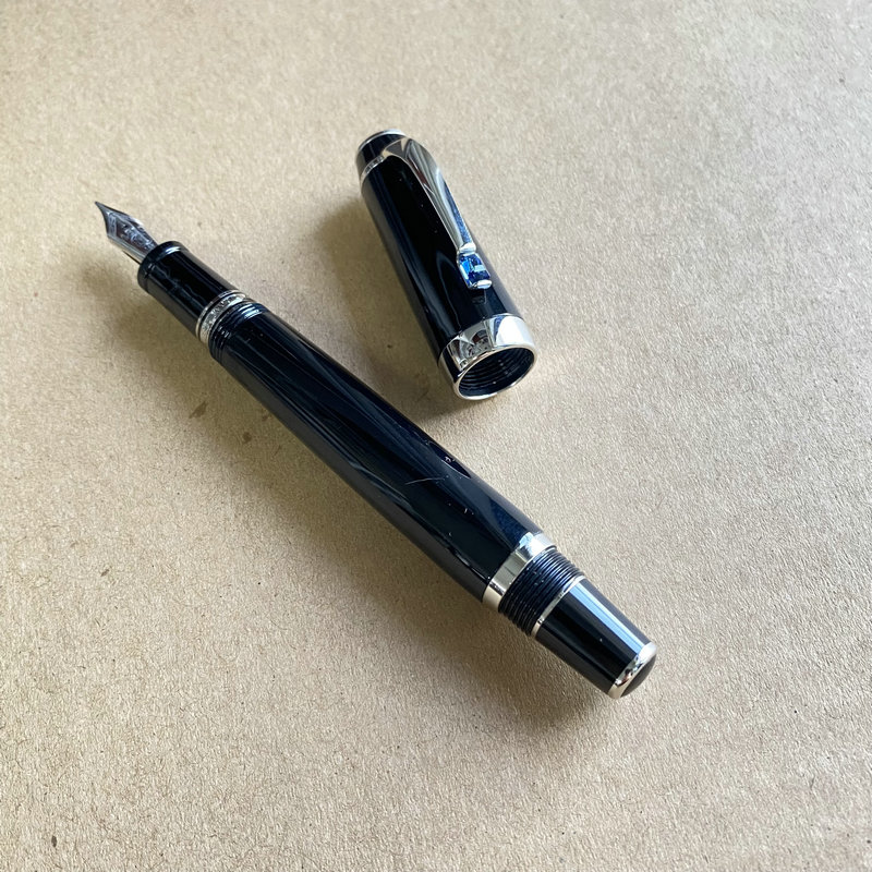 Bolígrafo MB bohemio para escritura de negocios, bolígrafos estilográficos de resina negra con Clip de cristal, suministros de oficina: Castaño
