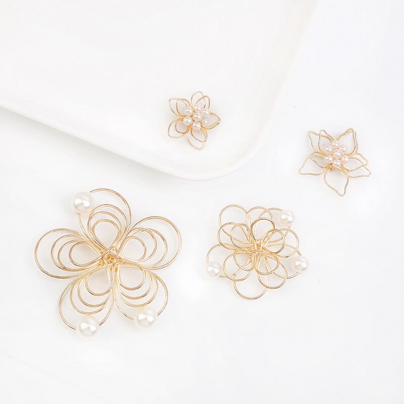 10 Pcs Gouden Kleur Draad Bloem Charms Handgemaakte Bloem Hangers Voor Vrouwelijke Diy Earring Sieraden Maken Oorbellen Accessoires