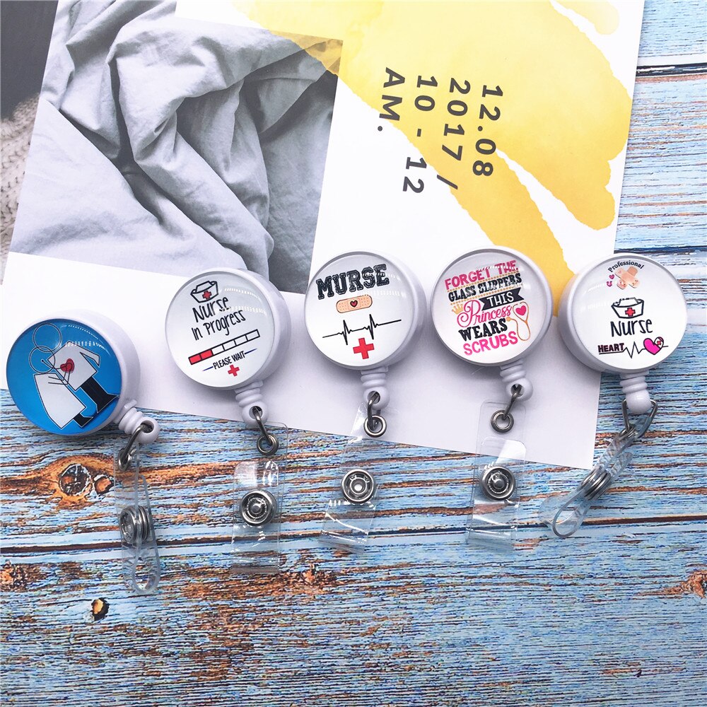 Wysuwany uchwyt na identyfikator szpulki pielęgniarka w toku z zaczepem na pasek robić etui na dowód osobisty enfermera