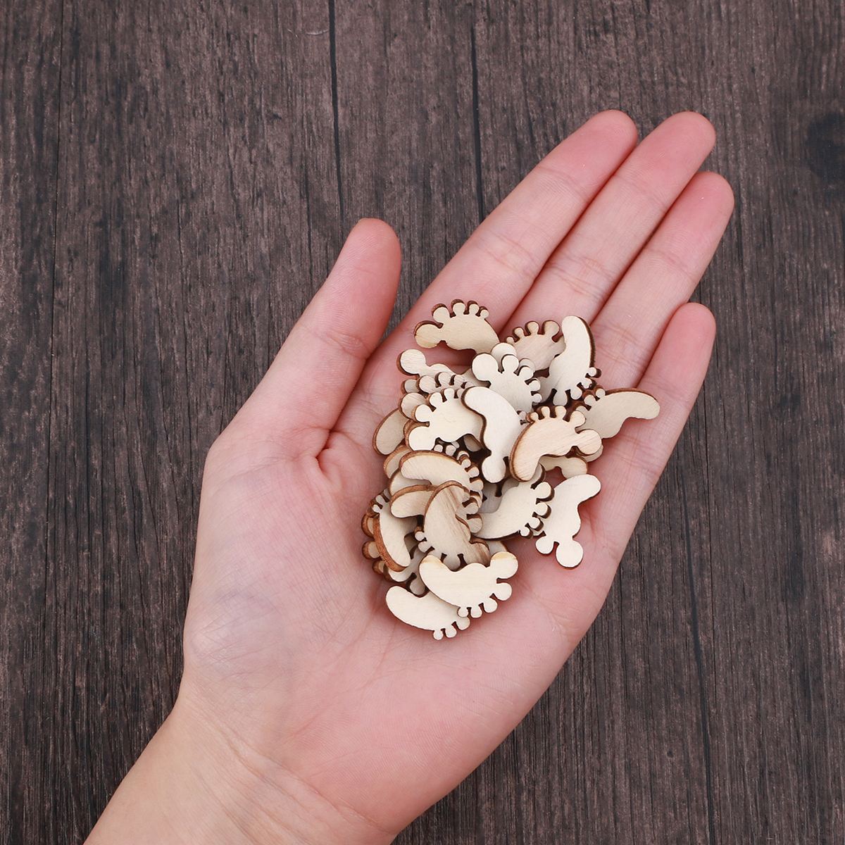 100 stücke Cartoon Fuß Form Holz Stück Ausschnitte Handwerk Verzierungen Holz Ornament Manuelle Zubehör für DIY Kunst