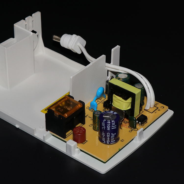 Outdoor Waterproof CCTV Power Supply for CCTV IP Cameras CCVE White AC-DC Adapter AC 100-240V to DC 12V 2A