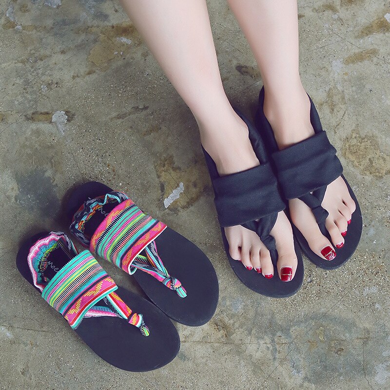 Sommer svarte strandsko kvinne bohemsandaler sklisikre flate kvinner flip flops sandaler elastiske sandaler