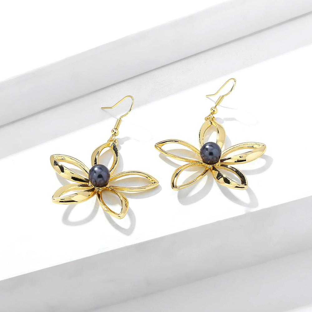 Women Plumeria Flower Necklaces Set Polynesian Hawaiian Samoa Marshall Style Pearl Jewelery Sets Necklace with Earrings