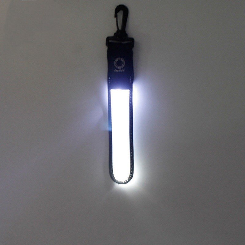 LED Licht Reflektierende Gürtel Gurt Nacht Ich bin Freien Zubehör Reflektierende Beleuchtung Anhänger Dekor Sport Sicherheit Tasche Anhänger: Weiß