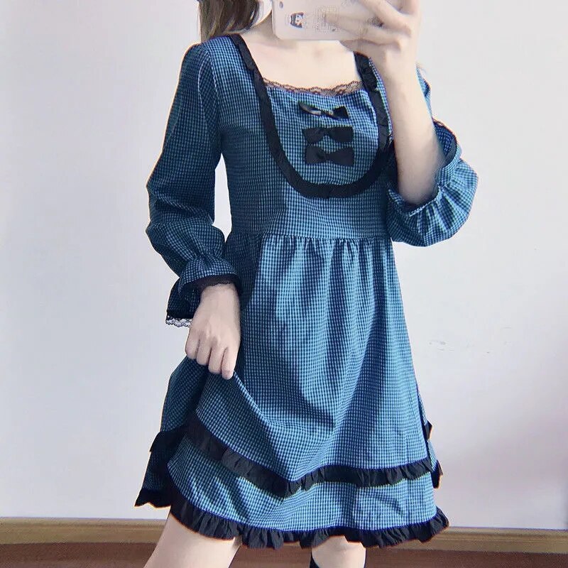 Harajuku japonés gótico Lolita para mujer, Vestido corto de morado con botones cuadrados y cuello de encaje con volantes: long sleeve / S