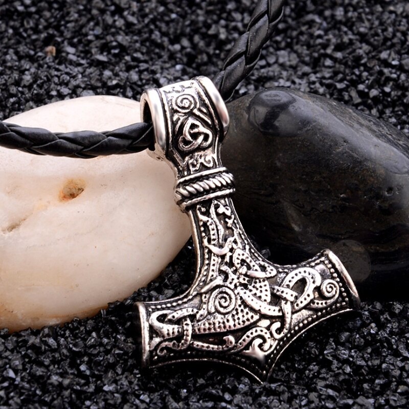 Retro Nordic Style Metal Celtic Knot Pendant Chain Necklace Men Classic Punk Amulet Jewelry: A9184-Silver