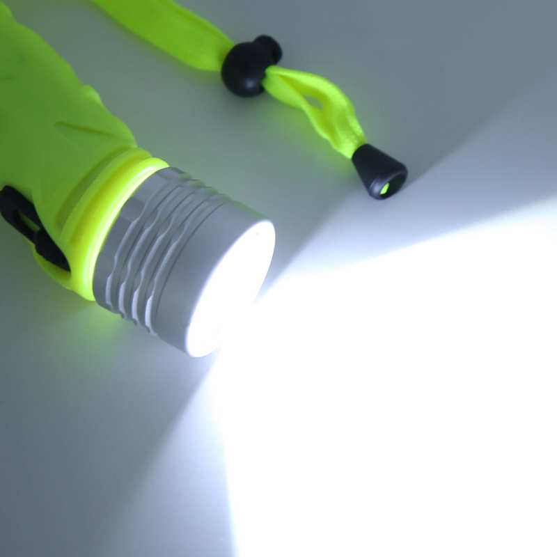 Underwater Flashlight 18x5cm Ergonomically Aluminium Alloy+ABS Waterproof Diving Light for Diving Sea Swimming