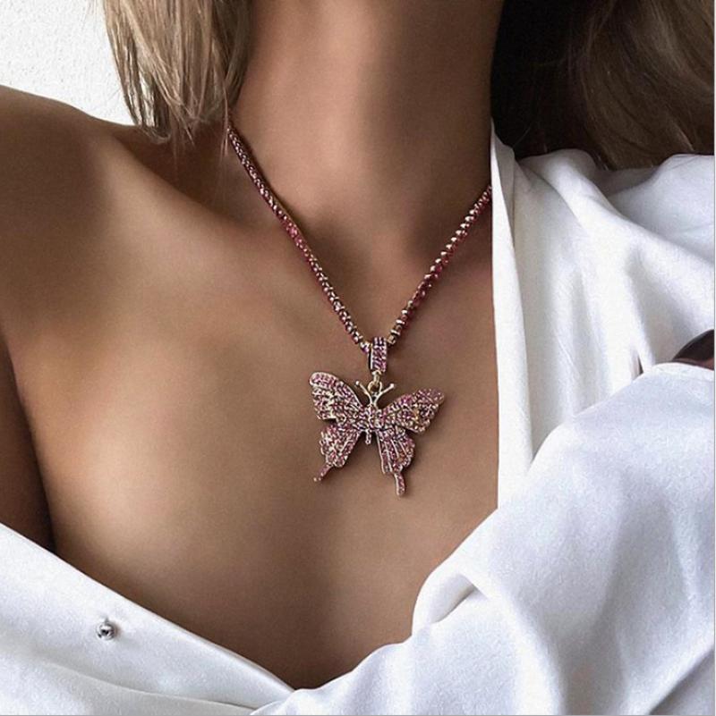Halskjede for kvinner vintage elementer tilbehør for kvinner sommerfugl form halskjede estetisk anheng halskjede