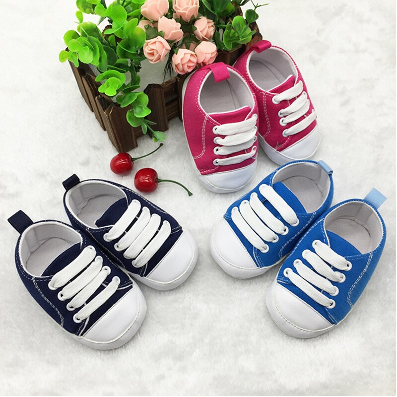 Sapatos de berço de lona sólida sapatos confortáveis doces para o bebê sapatos bonitos mini sapatos de bebê zapatillas deportivas bebe 30st27